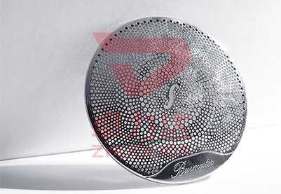 Etched horn mesh