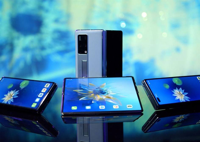 The use of etching process for cell phone folding screen